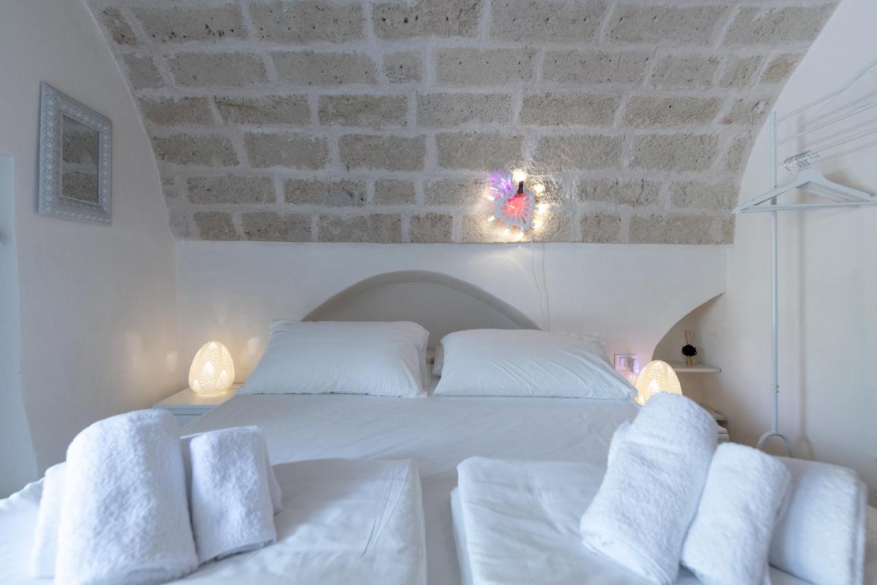 B&B Trulli Moonlight Da Grace Остуні Екстер'єр фото