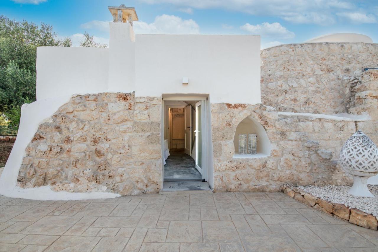 B&B Trulli Moonlight Da Grace Остуні Екстер'єр фото
