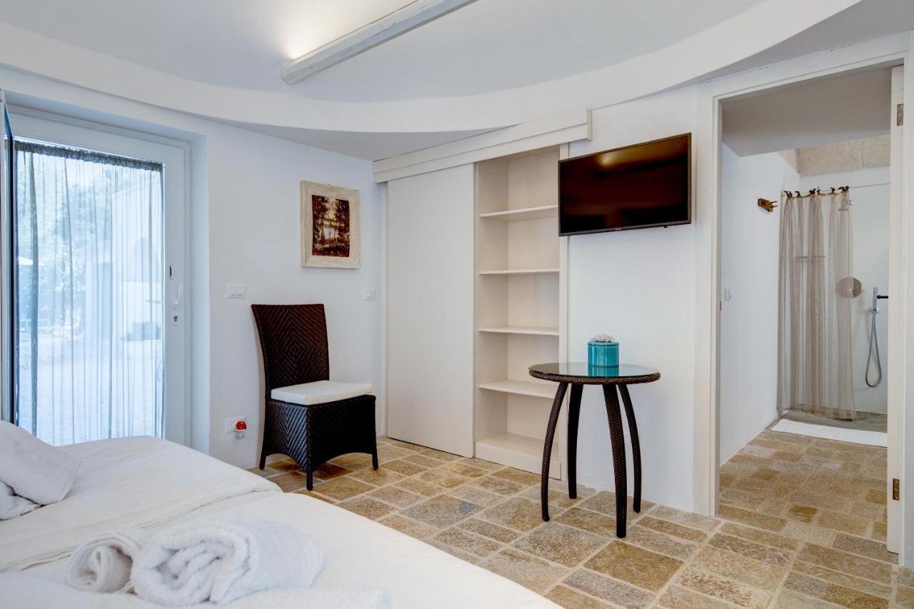 B&B Trulli Moonlight Da Grace Остуні Екстер'єр фото